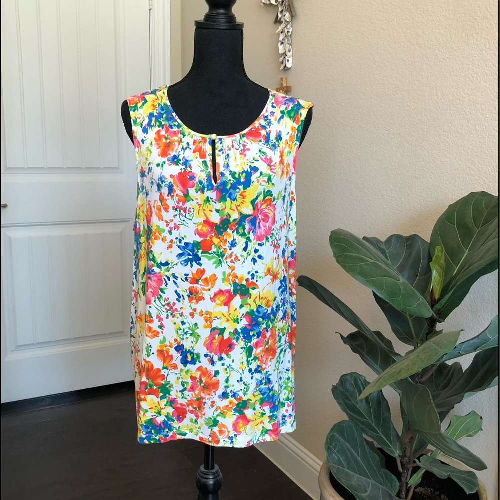 🦋 CHAPS, SWEET SLEEVELESS BLOUSE